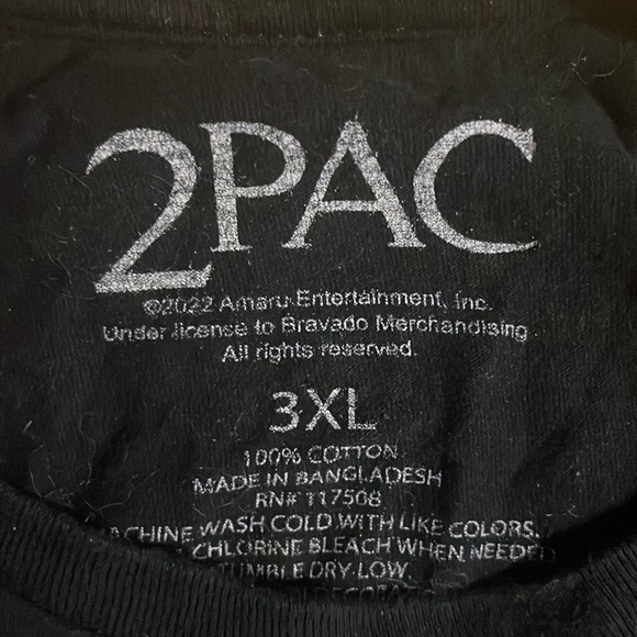 Has never been worn - Picture 2 of 2